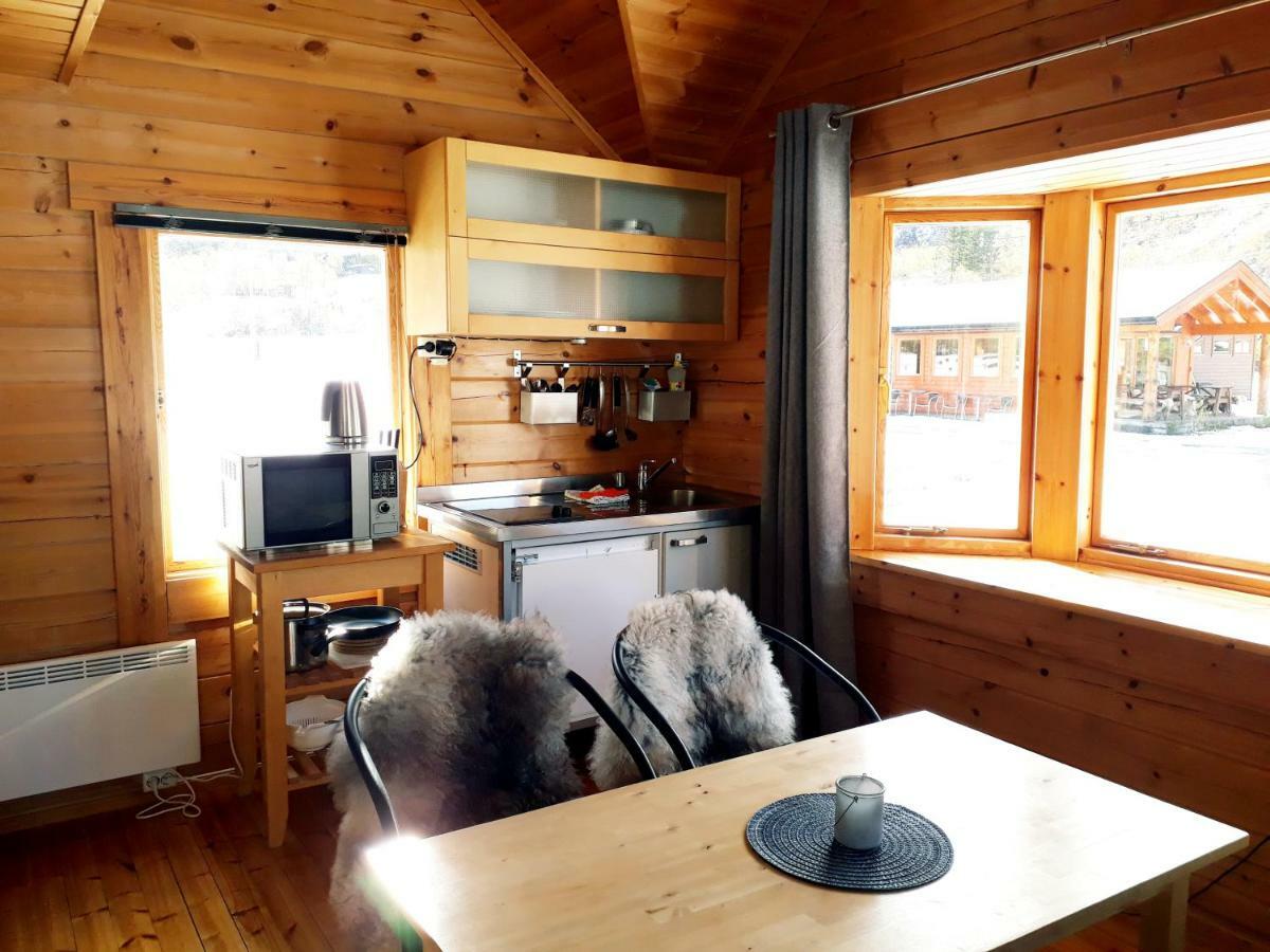 Dalen Gaard Camping Og Hytter Geiranger Esterno foto